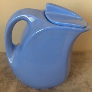 VTG Mid Century Montgomery Ward & Co. Hall #5118 Periwinkle Pitcher w/ Lid (17C)